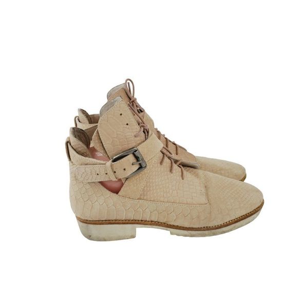 Messeca Women's Beige Snakeskin Embossed Lace Up Heeled Ankle Booties Size 8.5 - Picture 1 of 9